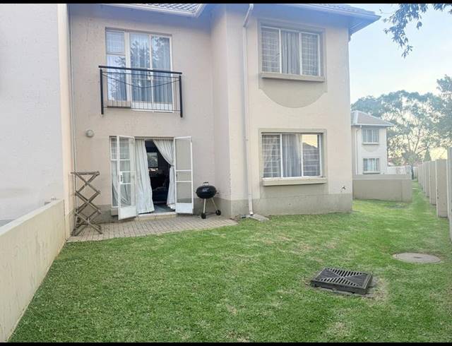 2 BEDROOM APARTMENT FOR SALE IN KLIPPOORTJIE